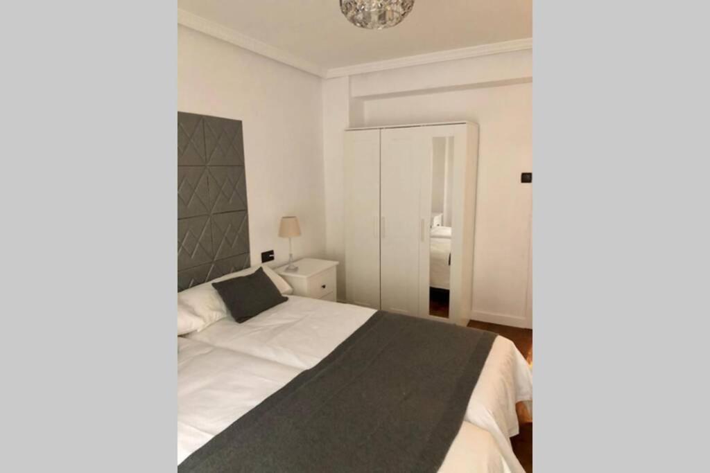 Appartement Piso En El Centro De Oviede Extérieur photo